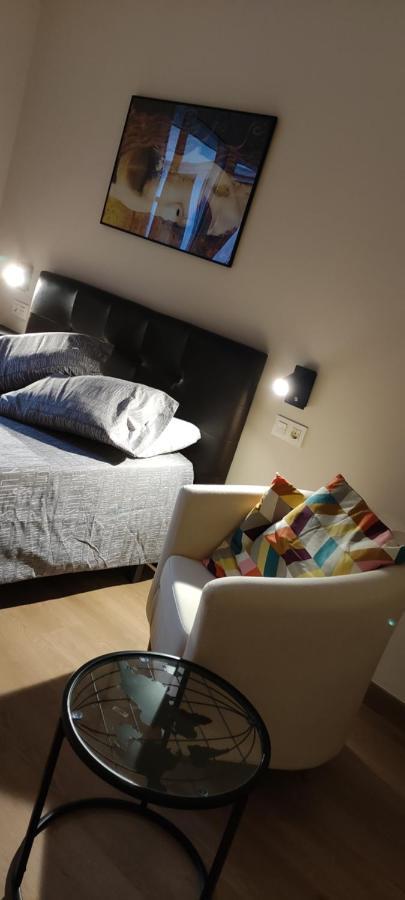 Divina 10 Apartment Aviles Bagian luar foto