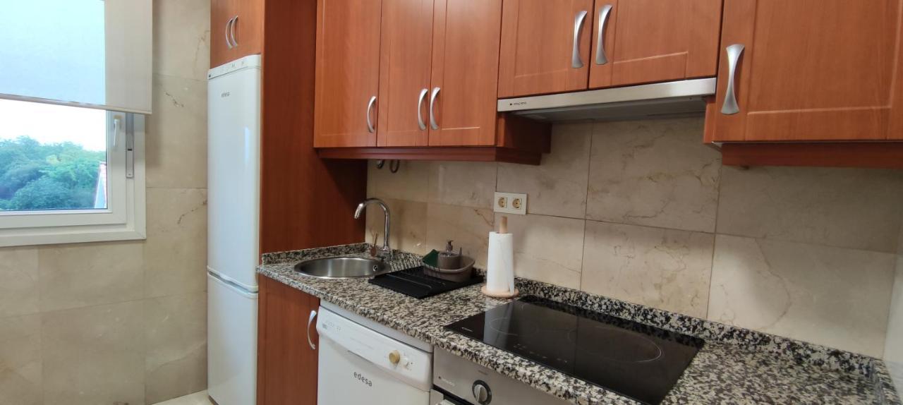 Divina 10 Apartment Aviles Bagian luar foto