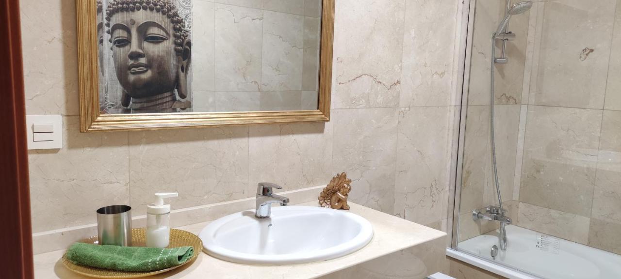 Divina 10 Apartment Aviles Bagian luar foto
